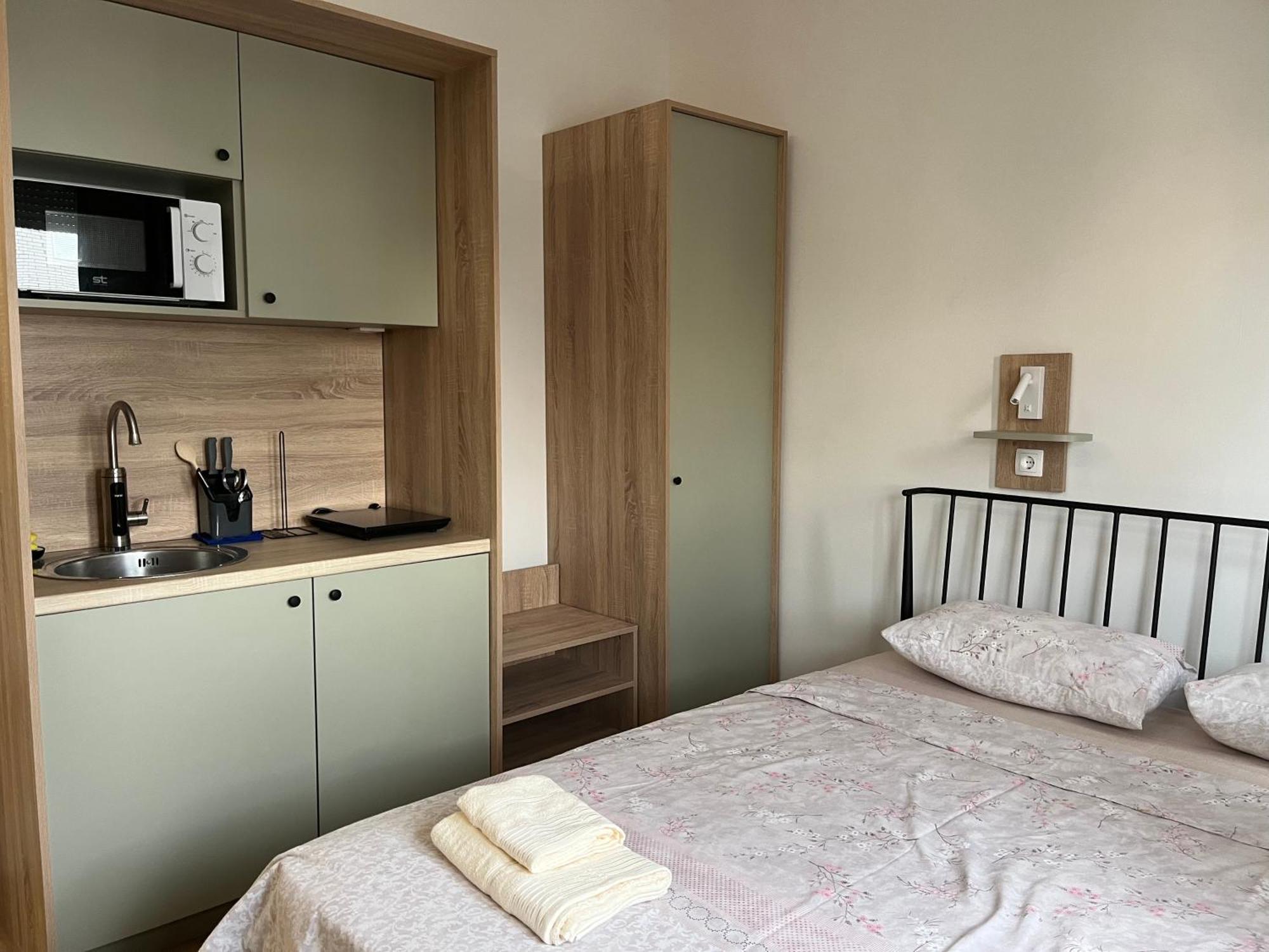 Olive Centre Apartment Skopje Exteriör bild