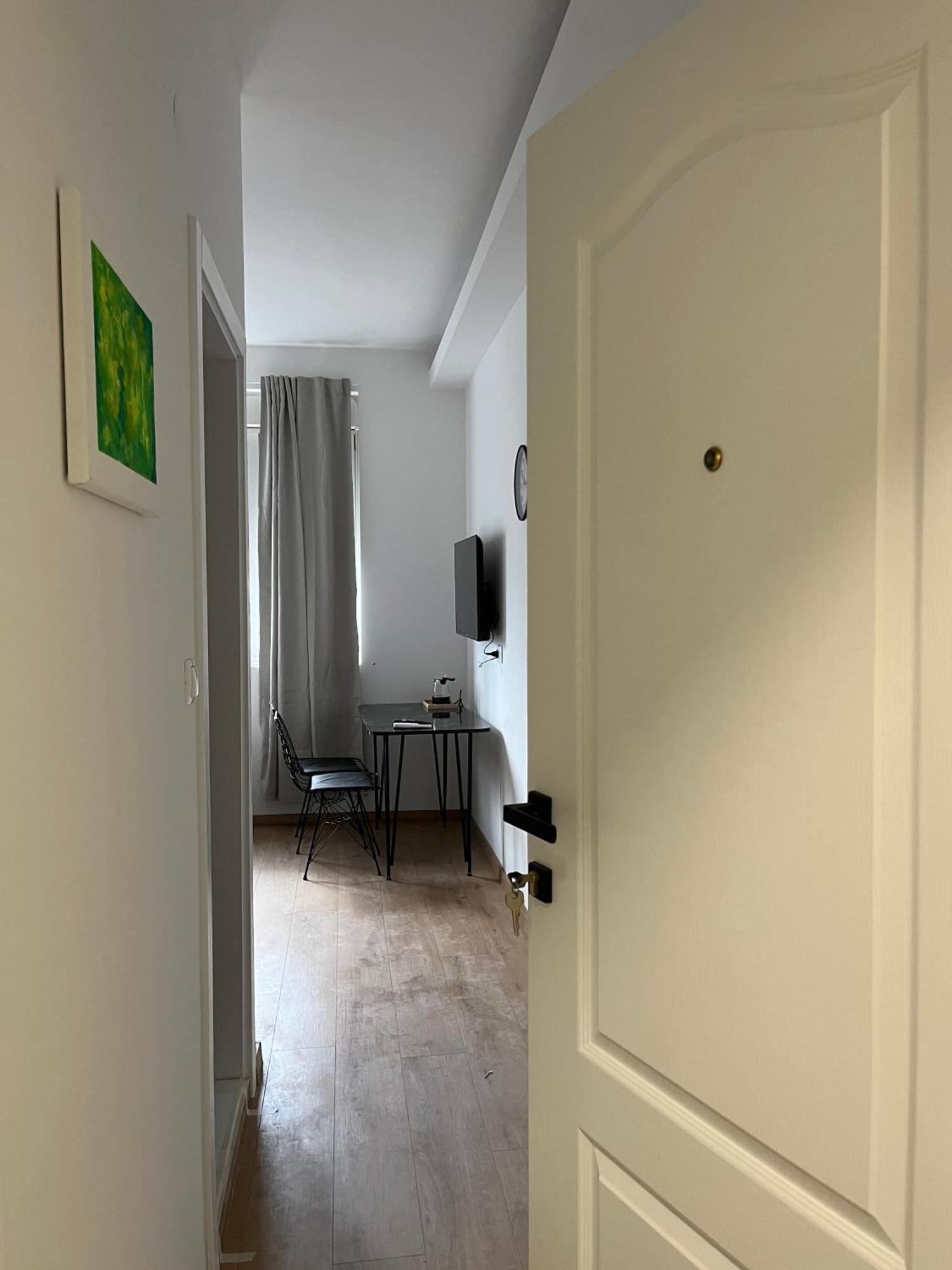 Olive Centre Apartment Skopje Exteriör bild
